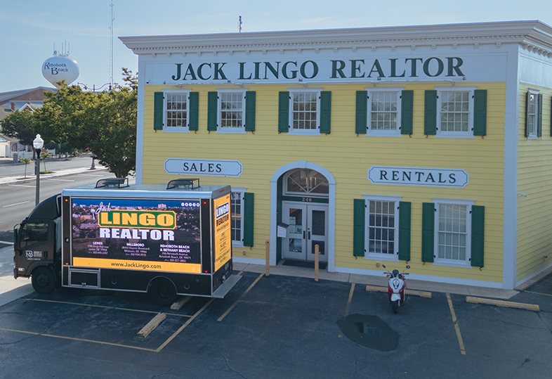 Jack Lingo, REALTOR&reg; Mobile Billboard Beach Truck