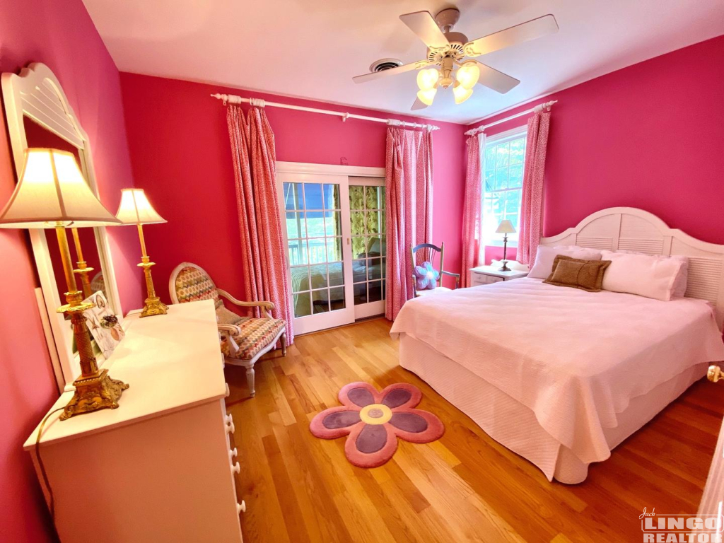 23bed2 23 COLUMBIA AVENUE  Rental Property
