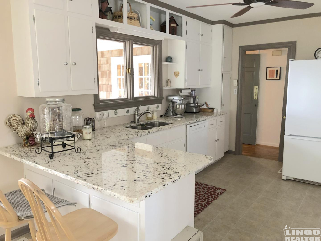 102kitchen 102 TIDEWATERS Rental Property 102kitchen 102 TIDEWATERS Rental Property