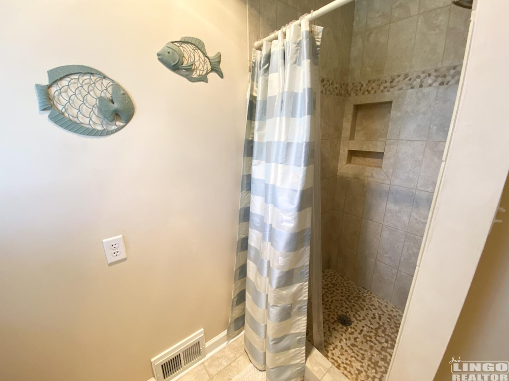 EA8360C9-83E2-4BBB-A39D-F4F9655C7705 35 SURF AVENUE Rental Property EA8360C9-83E2-4BBB-A39D-F4F9655C7705 35 SURF AVENUE Rental Property