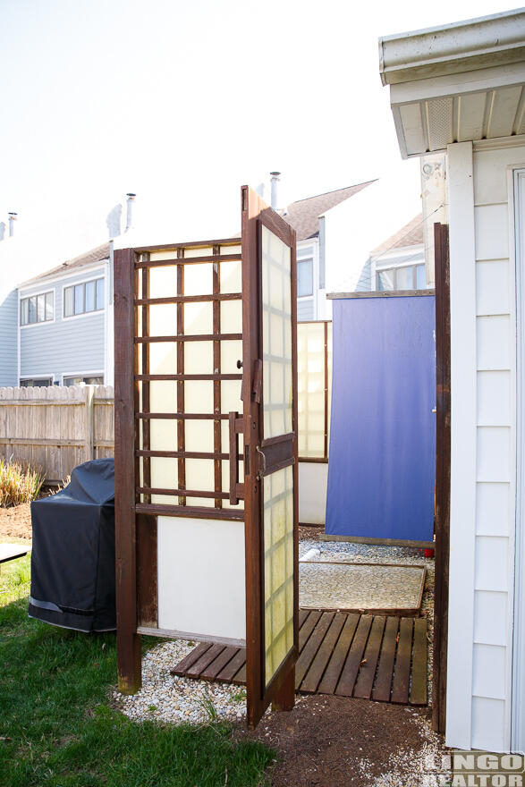 304+Bayard+outside+shower 304 BAYARD AVENUE Rental Property 304+Bayard+outside+shower 304 BAYARD AVENUE Rental Property