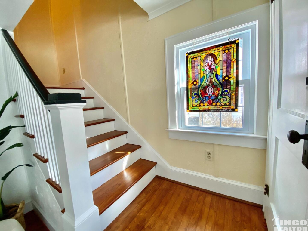 304stair 304 BAYARD AVENUE Rental Property 304stair 304 BAYARD AVENUE Rental Property