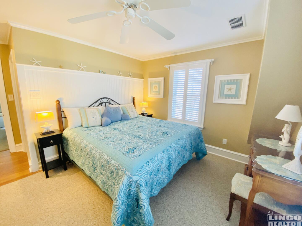160F4624-98DF-4A70-A04D-927C150A87DB 14 PENNSYLVANIA AVENUE Rental Property 160F4624-98DF-4A70-A04D-927C150A87DB 14 PENNSYLVANIA AVENUE Rental Property