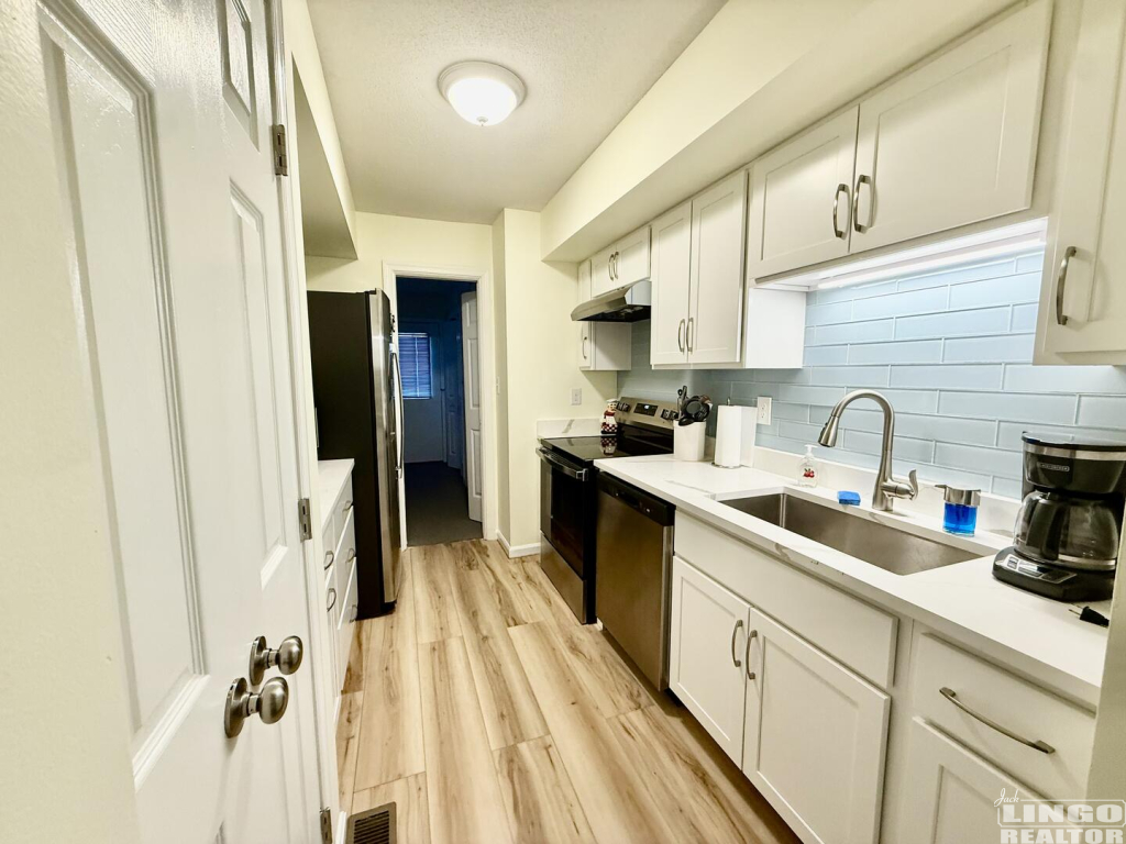 IMG_4695 408 KING CHARLES AVENUE #1 Rental Property IMG_4695 408 KING CHARLES AVENUE #1 Rental Property