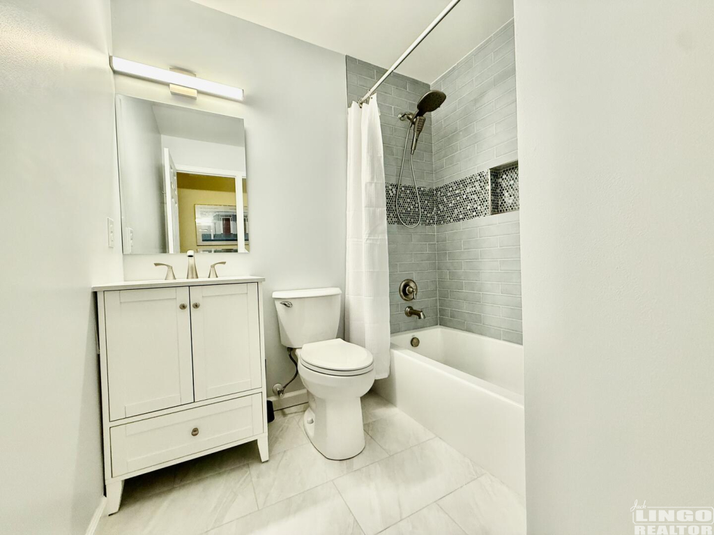 IMG_4696 408 KING CHARLES AVENUE #1 Rental Property IMG_4696 408 KING CHARLES AVENUE #1 Rental Property