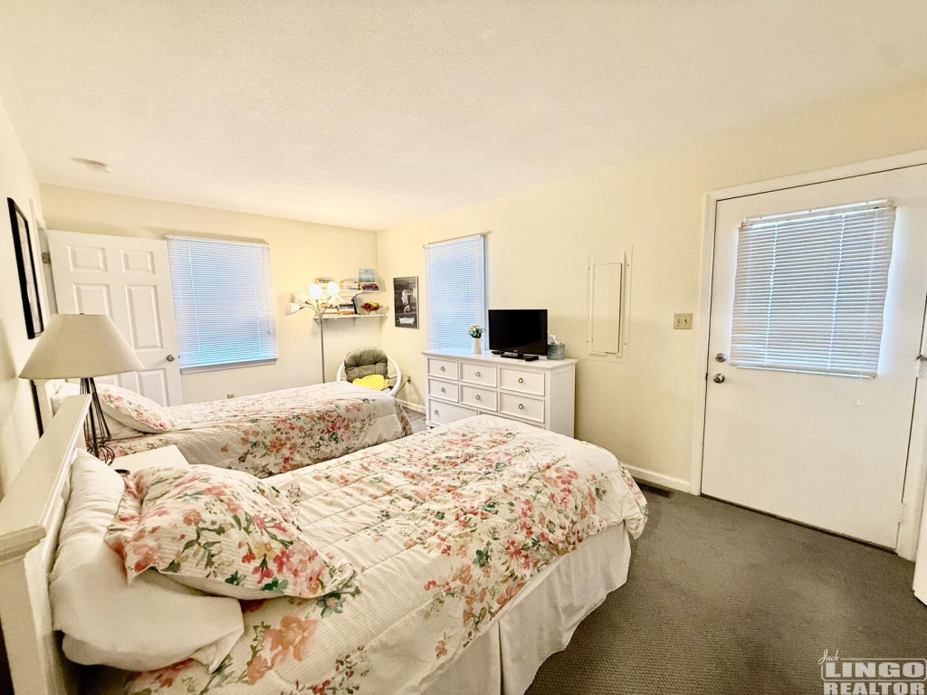 IMG_4698 408 KING CHARLES AVENUE #1 Rental Property IMG_4698 408 KING CHARLES AVENUE #1 Rental Property