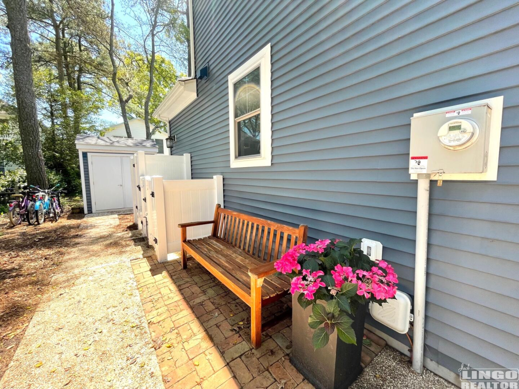 IMG_4782 114 LAUREL STREET Rental Property IMG_4782 114 LAUREL STREET Rental Property