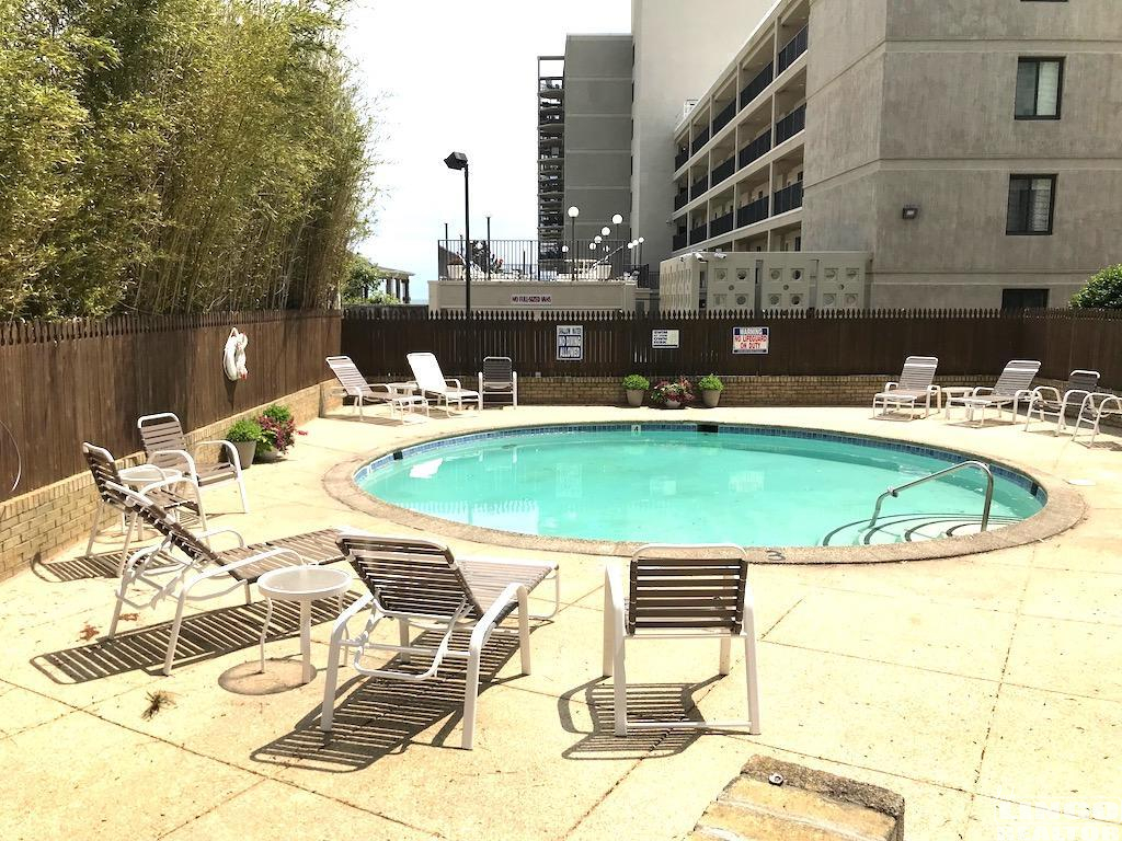 Crest+pool 401 THE CREST Rental Property Crest+pool 401 THE CREST Rental Property
