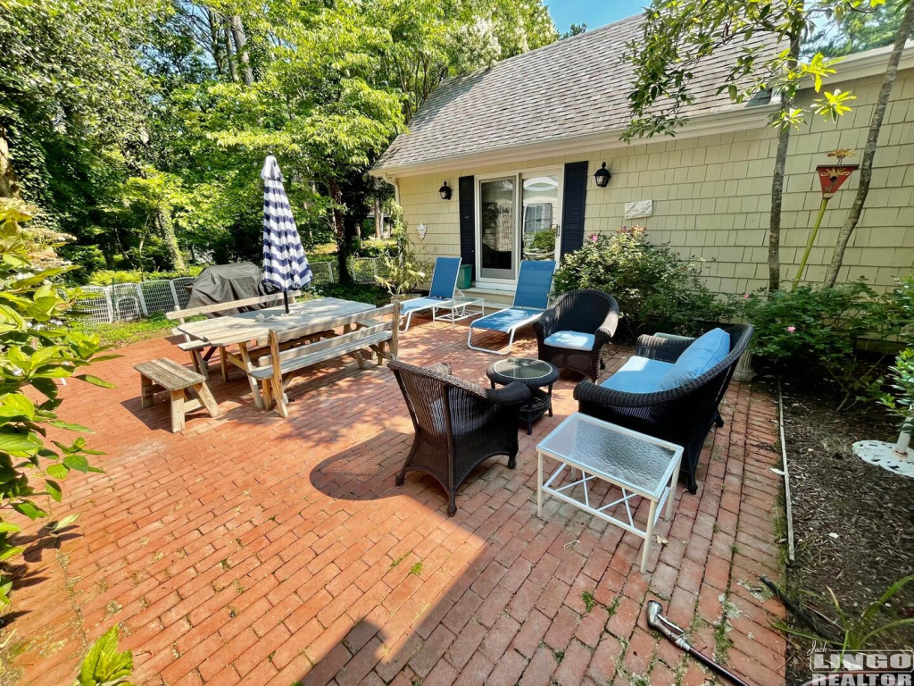 67prpatio 67 PINE REACH  Rental Property
