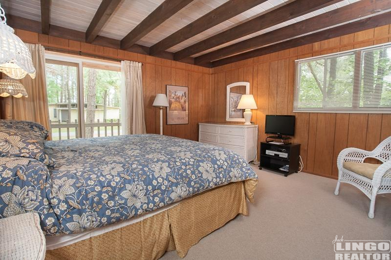20_Robins_Lane__10 20 ROBINS LANE Rental Property 20_Robins_Lane__10 20 ROBINS LANE Rental Property