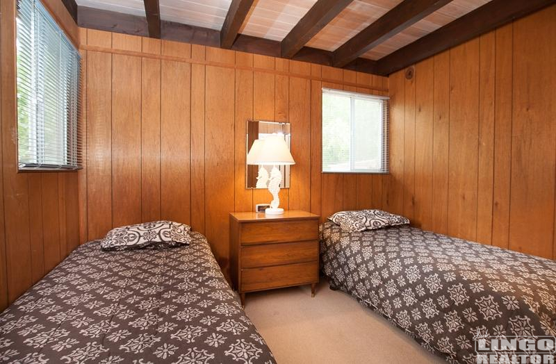 20_Robins_Lane__12 20 ROBINS LANE Rental Property 20_Robins_Lane__12 20 ROBINS LANE Rental Property