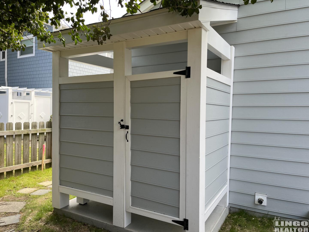 21+jersey+outside+shower 21 JERSEY STREET Rental Property 21+jersey+outside+shower 21 JERSEY STREET Rental Property