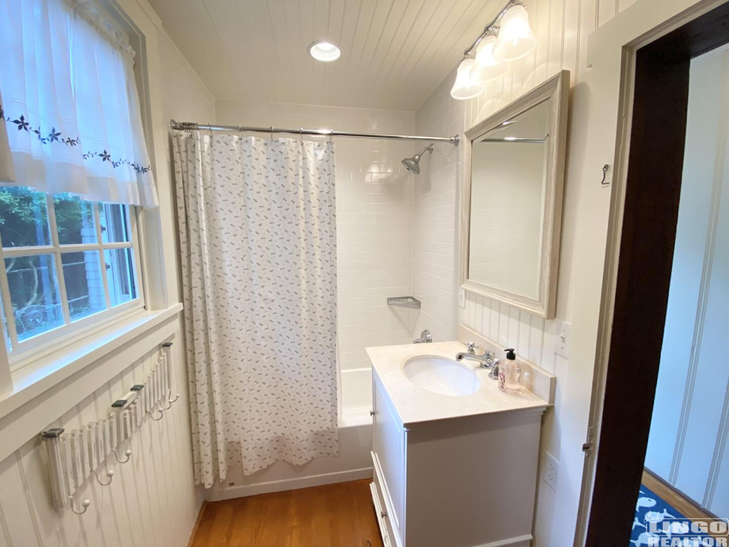 8B0AC5A2-9001-4B80-A4F9-7E290F0CD429 29 COLUMBIA AVENUE Rental Property 8B0AC5A2-9001-4B80-A4F9-7E290F0CD429 29 COLUMBIA AVENUE Rental Property