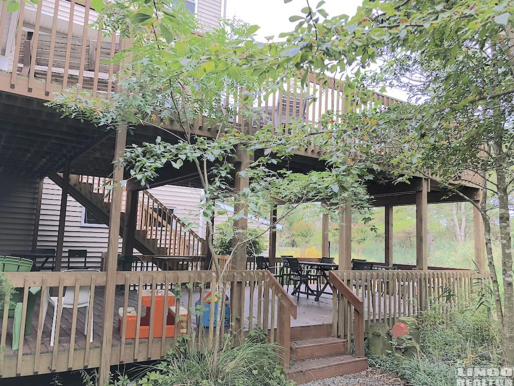 16_back_deck 16 FARVIEW ROAD Rental Property 16_back_deck 16 FARVIEW ROAD Rental Property