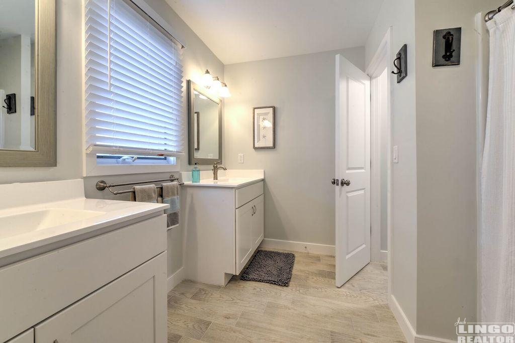 2202-Bayard-Two-Bathroom-3 2202B BAYARD AVENUE Rental Property 2202-Bayard-Two-Bathroom-3 2202B BAYARD AVENUE Rental Property