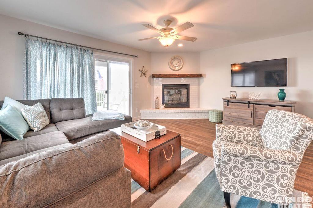 2202-Bayard-Two-Living-2 2202B BAYARD AVENUE Rental Property 2202-Bayard-Two-Living-2 2202B BAYARD AVENUE Rental Property
