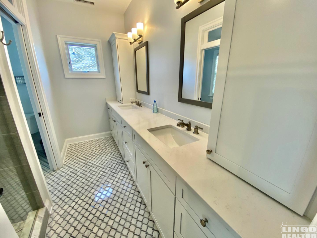 303bath5 303 SCARBOROUGH AVENUE Rental Property 303bath5 303 SCARBOROUGH AVENUE Rental Property
