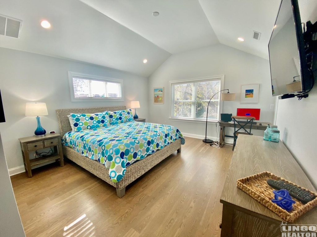 303bed33 303 SCARBOROUGH AVENUE Rental Property 303bed33 303 SCARBOROUGH AVENUE Rental Property