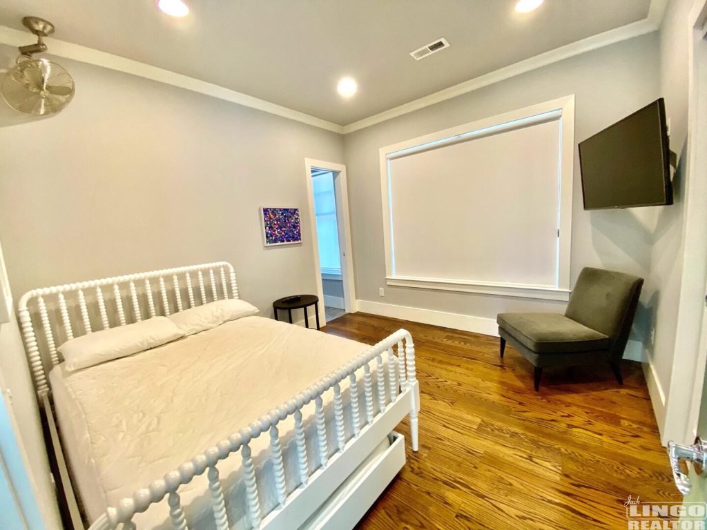 2ndfl300bed2 300 BAYARD AVENUE Rental Property 2ndfl300bed2 300 BAYARD AVENUE Rental Property
