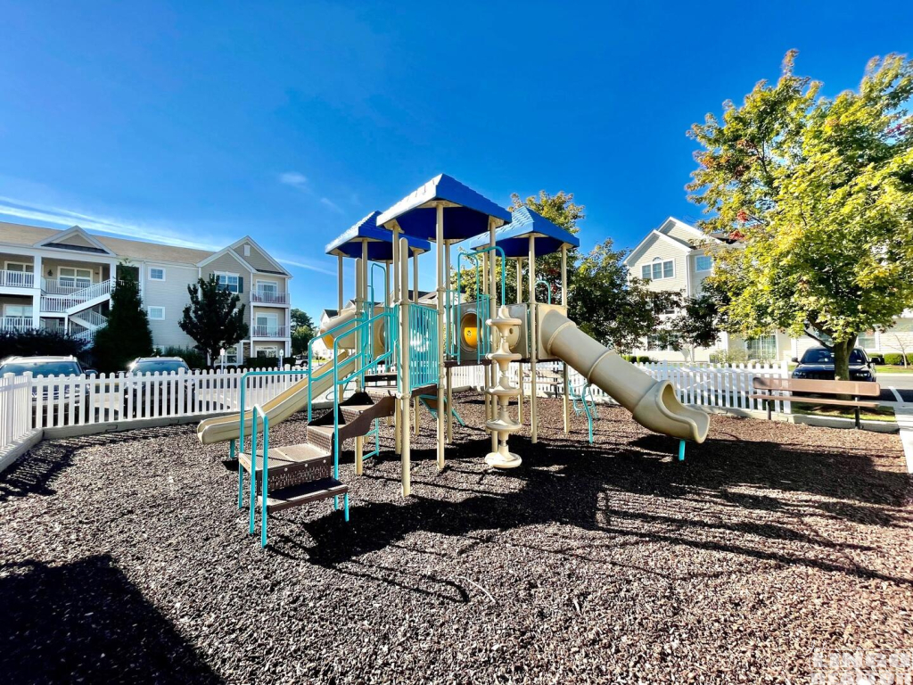 gcpplay 19688 CHELMER DRIVE #8 Rental Property gcpplay 19688 CHELMER DRIVE #8 Rental Property