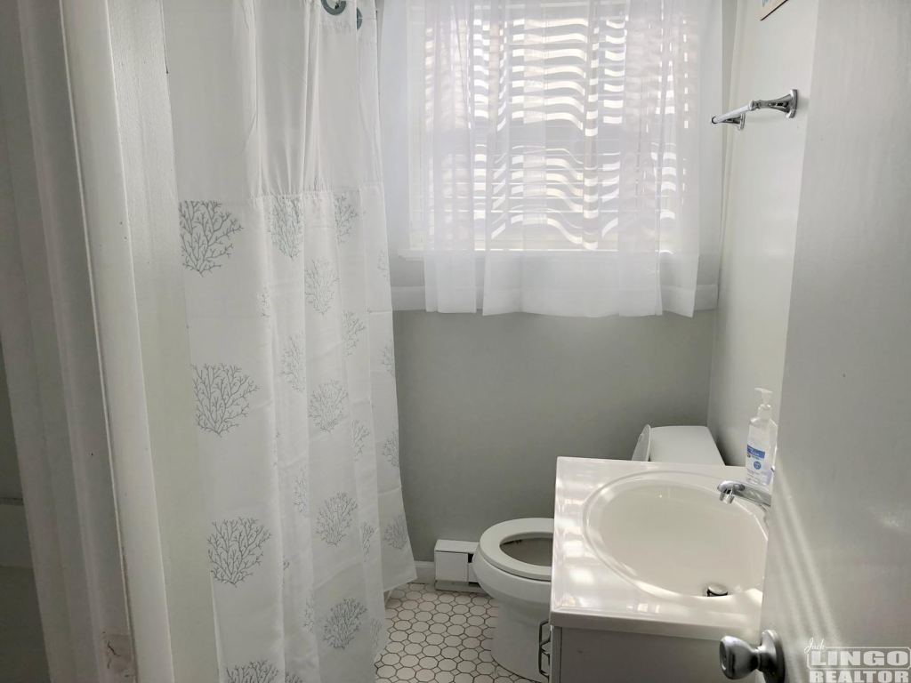 4bath 4 QUEEN STREET Rental Property 4bath 4 QUEEN STREET Rental Property