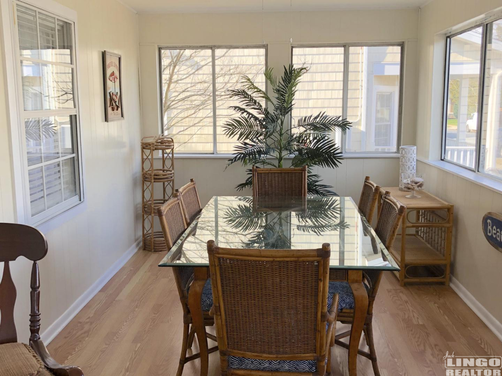 4porch2 4 QUEEN STREET Rental Property 4porch2 4 QUEEN STREET Rental Property