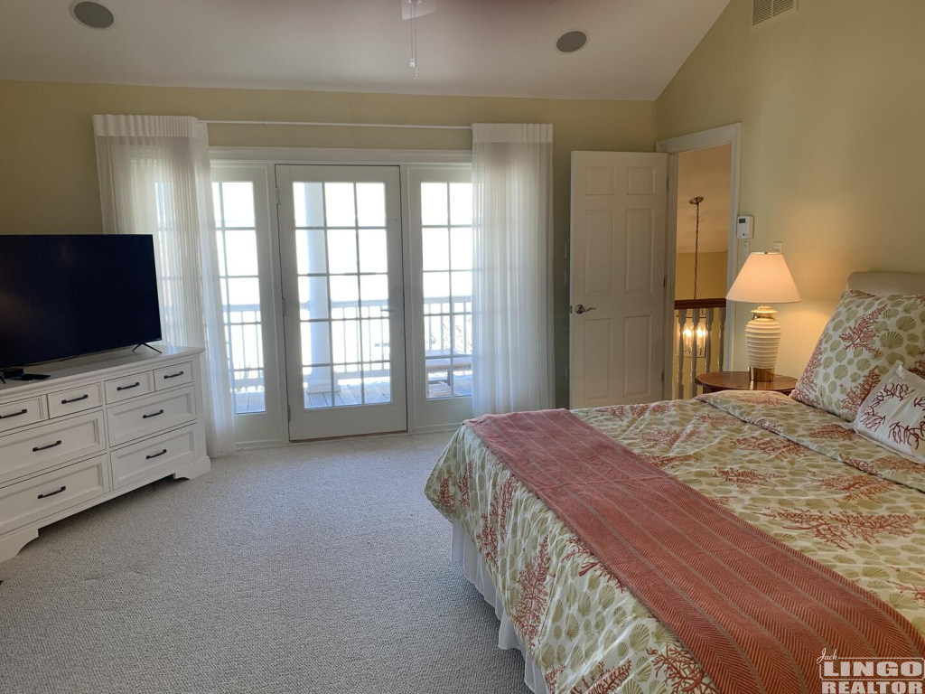 118E+Philadelphia+2nd+floor+1st+master 118E PHILADELPHIA STREET  Rental Property
