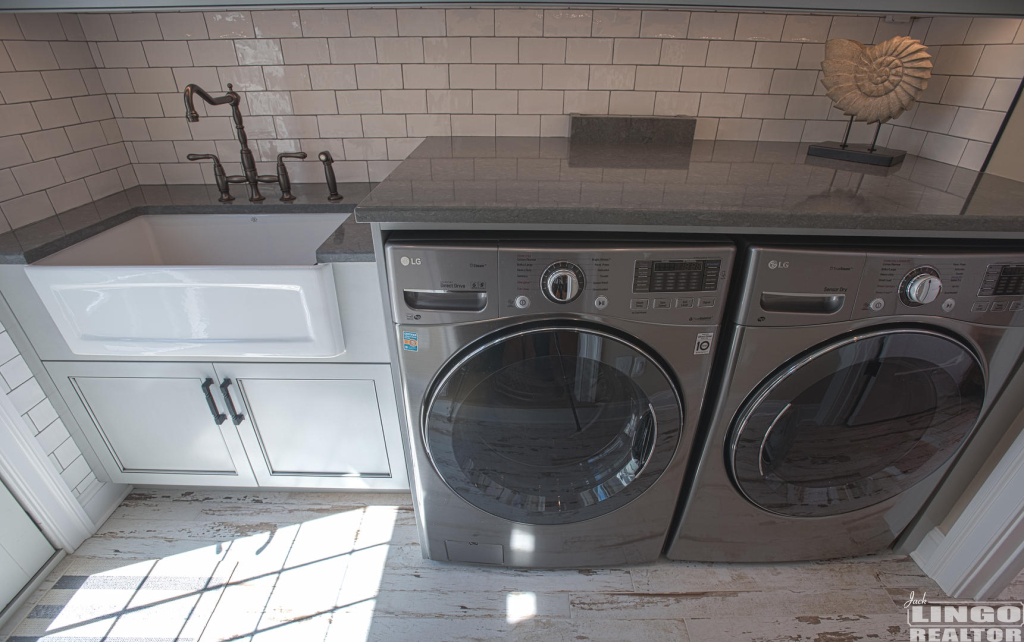 12laundry 12 ST LAWRENCE STREET Rental Property 12laundry 12 ST LAWRENCE STREET Rental Property