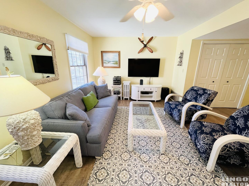 36112993-5AA5-49F2-99F6-565343B52FE1 220 BAYARD AVENUE Rental Property 36112993-5AA5-49F2-99F6-565343B52FE1 220 BAYARD AVENUE Rental Property