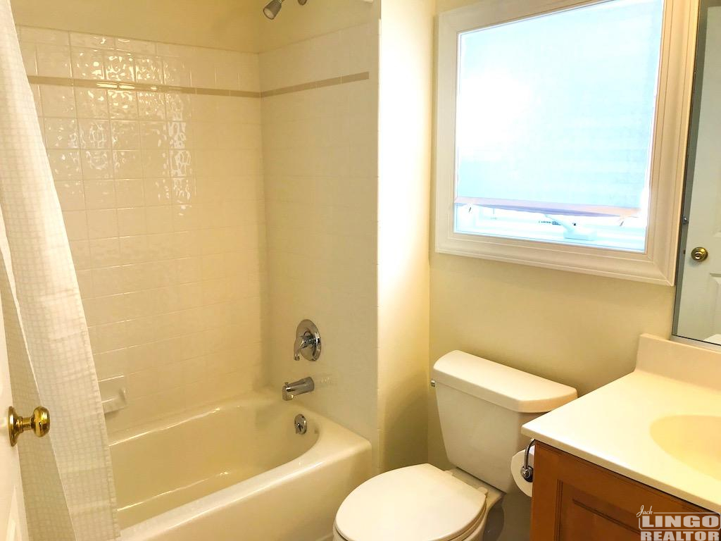18a1stflbath 18A CHRISTIAN STREET   Rental Property
