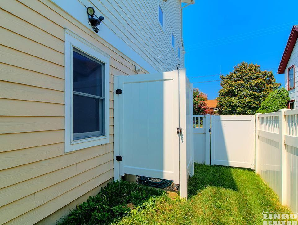 outsideshower 18A CHRISTIAN STREET   Rental Property
