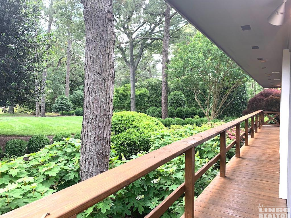 21prdeck 21 PINE REACH  Rental Property