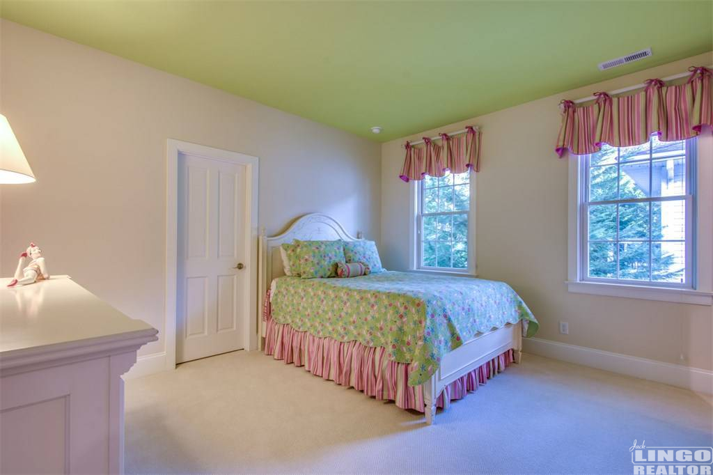 109br5 109 COLUMBIA AVENUE Rental Property 109br5 109 COLUMBIA AVENUE Rental Property