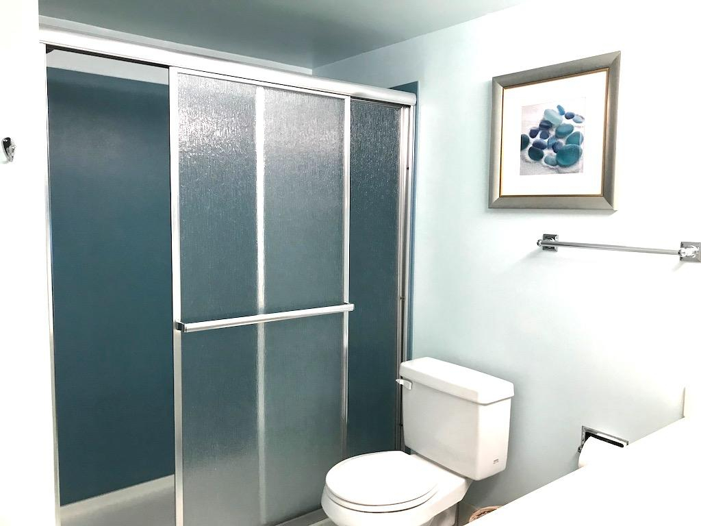 201mcbath 201 MARINERS COURT Rental Property 201mcbath 201 MARINERS COURT Rental Property