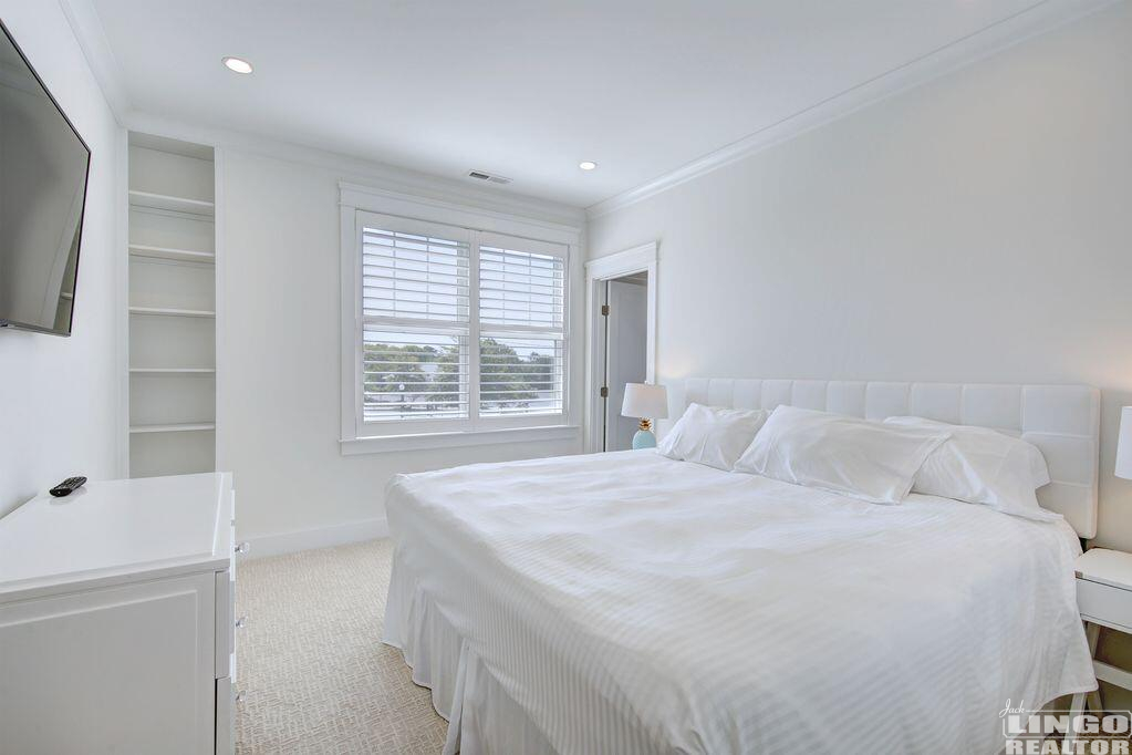 77+lake+pineapple+lamp+bedroom+2 77 LAKE AVENUE Rental Property 77+lake+pineapple+lamp+bedroom+2 77 LAKE AVENUE Rental Property