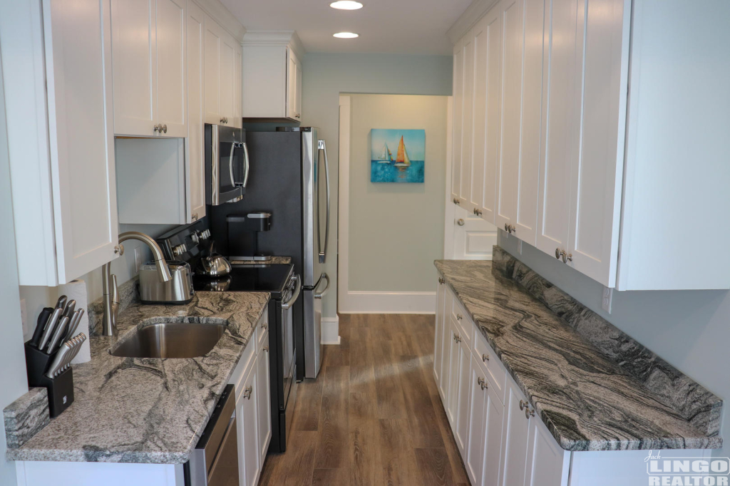 5.+27+s.+1st+st.+-+1st+floor+kitchen 27 S 1ST STREET 1ST FLOOR CONDO Rental Property 5.+27+s.+1st+st.+-+1st+floor+kitchen 27 S 1ST STREET 1ST FLOOR CONDO Rental Property