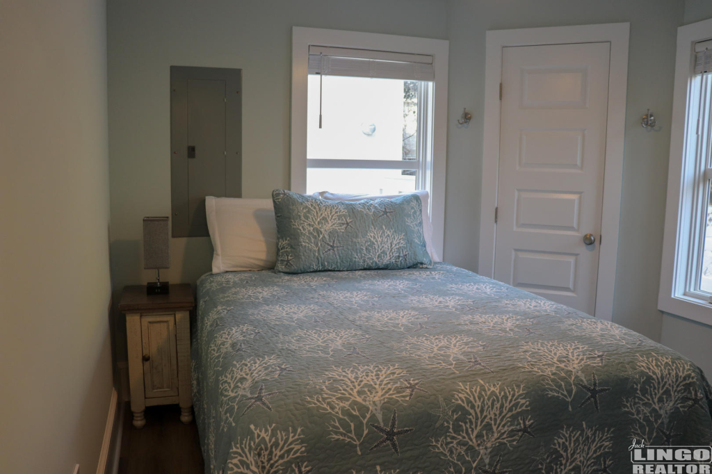 8.+27+s.+1st+st.+-+1st+floor+bedroom 27 S 1ST STREET 1ST FLOOR CONDO Rental Property 8.+27+s.+1st+st.+-+1st+floor+bedroom 27 S 1ST STREET 1ST FLOOR CONDO Rental Property