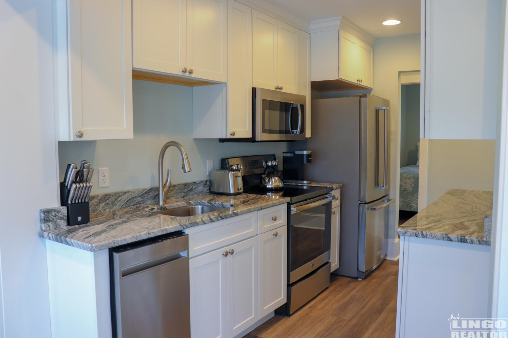 5.+27+s.+1st+st.+-+2nd+floor+kitchen 27 S 1ST STREET 2ND FLOOR CONDO Rental Property 5.+27+s.+1st+st.+-+2nd+floor+kitchen 27 S 1ST STREET 2ND FLOOR CONDO Rental Property