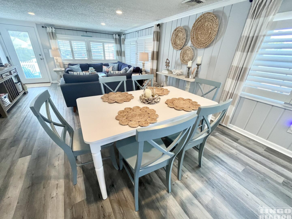 IMG_6080 23 SAULSBURY STREET #1 Rental Property IMG_6080 23 SAULSBURY STREET #1 Rental Property