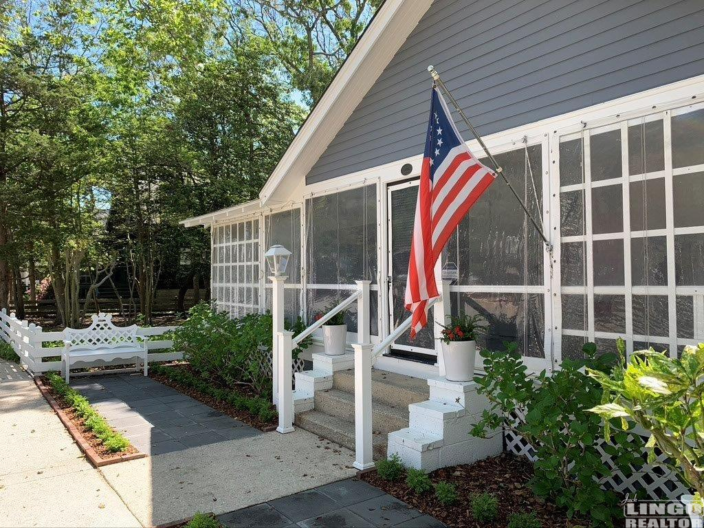 16+Oak+-+Main+House+-+Front+Street+View+2 16 OAK AVENUE Rental Property 16+Oak+-+Main+House+-+Front+Street+View+2 16 OAK AVENUE Rental Property
