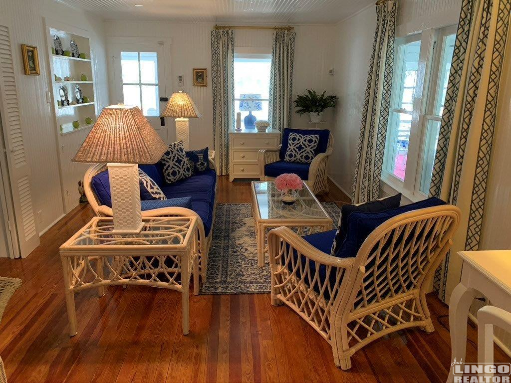16+Oak+-+Main+House+-+Living+Room+5 16 OAK AVENUE Rental Property 16+Oak+-+Main+House+-+Living+Room+5 16 OAK AVENUE Rental Property