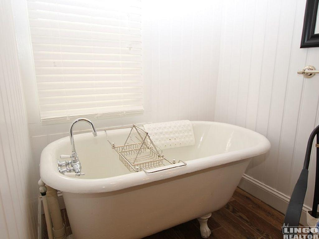 16oakrearcot6 16 OAK AVENUE Rental Property 16oakrearcot6 16 OAK AVENUE Rental Property