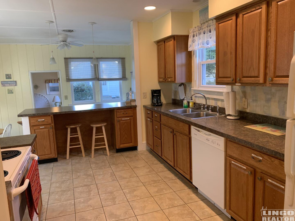 212A+Laurel+kitchen 212A LAUREL STREET Rental Property 212A+Laurel+kitchen 212A LAUREL STREET Rental Property