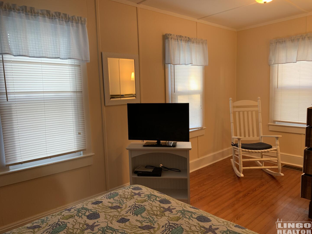212A+Laurel+queen+bedroom 212A LAUREL STREET Rental Property 212A+Laurel+queen+bedroom 212A LAUREL STREET Rental Property