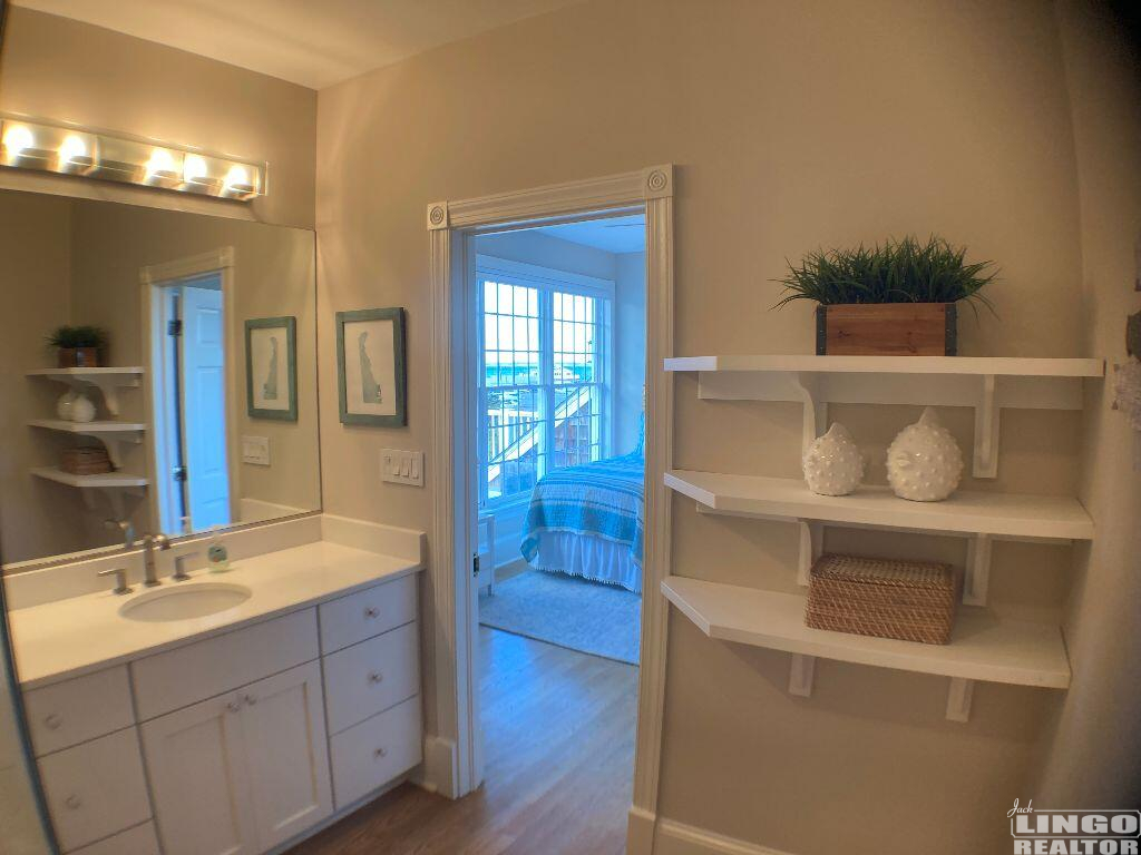 33+Hall+bathroom+2+en-suite 33 HALL AVENUE Rental Property 33+Hall+bathroom+2+en-suite 33 HALL AVENUE Rental Property