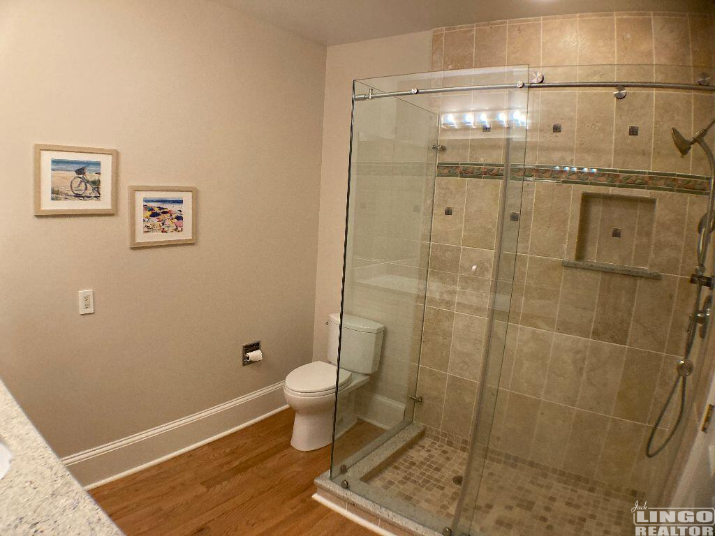 33+hall+en-suite+bath+for+two+queen+bedroom+2 33 HALL AVENUE Rental Property 33+hall+en-suite+bath+for+two+queen+bedroom+2 33 HALL AVENUE Rental Property