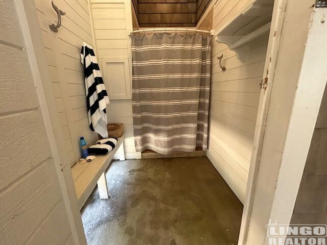 Outdoor+Shower 33 HALL AVENUE Rental Property Outdoor+Shower 33 HALL AVENUE Rental Property