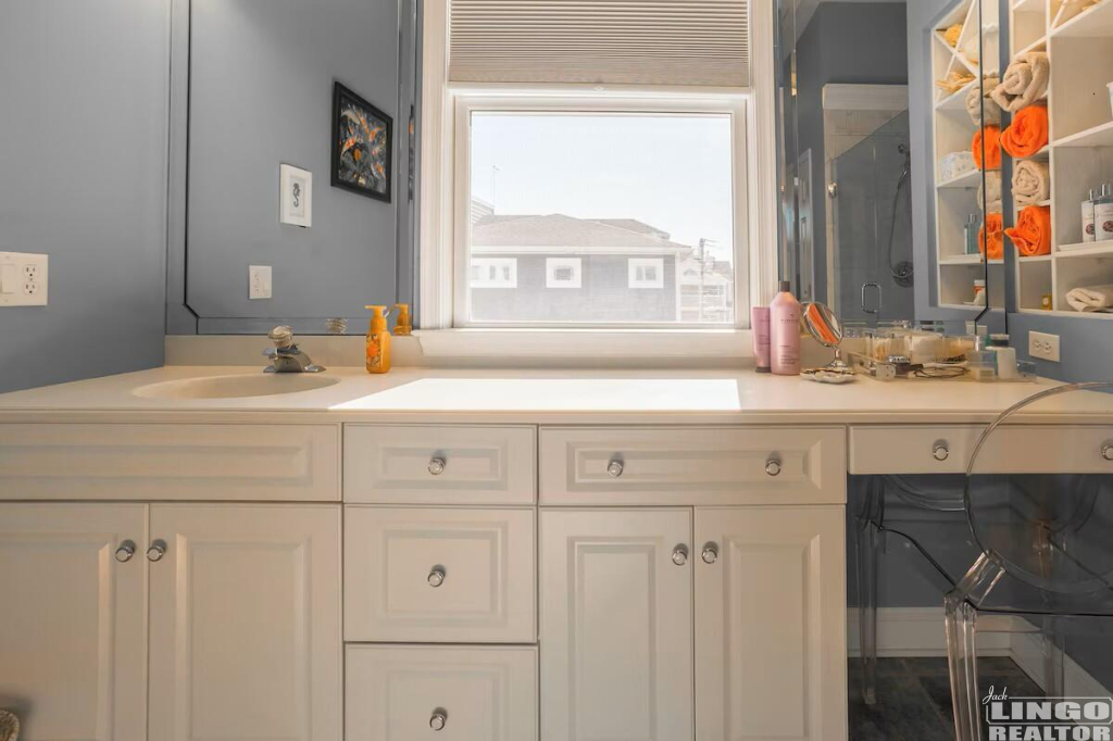 27 16 COLLINS AVENUE Rental Property