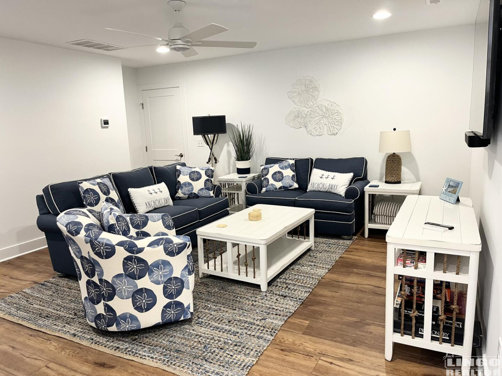 6400F1D1-12C2-4234-8B0F-7FEF20AE979D 303 MUNSON STREET Rental Property 6400F1D1-12C2-4234-8B0F-7FEF20AE979D 303 MUNSON STREET Rental Property