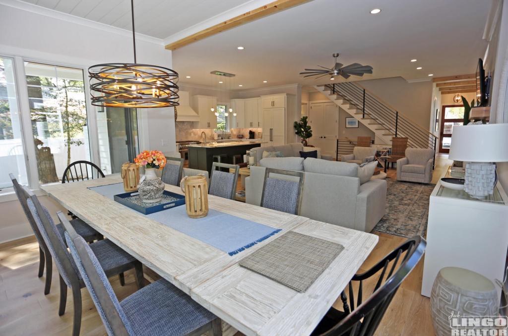 48+columbia+dining+area+2 48 COLUMBIA AVENUE  Rental Property